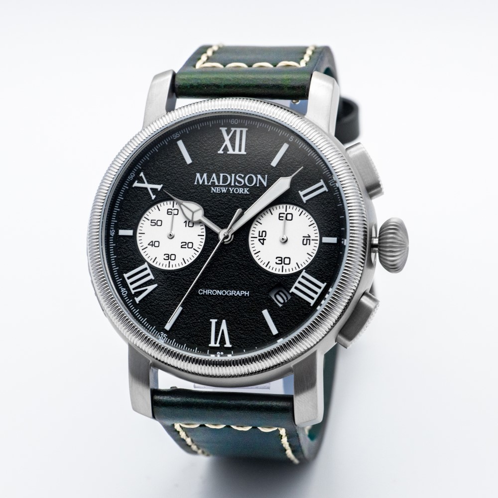 《超美品　稼動品》　マディソンニューヨーク　クロノグラフ　防水　メンズ腕時計