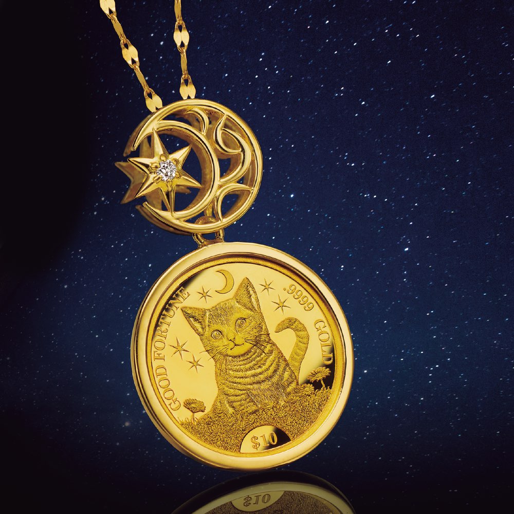 月と子猫の金貨　宝飾純金コインペンダント 数量限定2,017点
